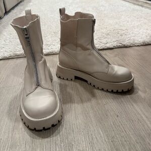 Stradivarius White Ankle Boots with Zipper